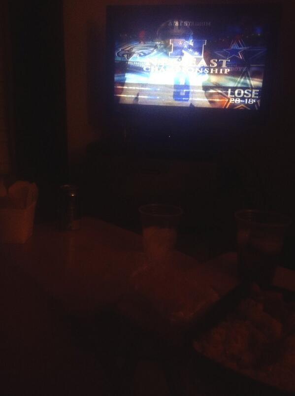 KrissyTease's tweet photo. Dinner for two and watching the best team in the world play 🏈💚 http://t.co/0SUPWqhZOE