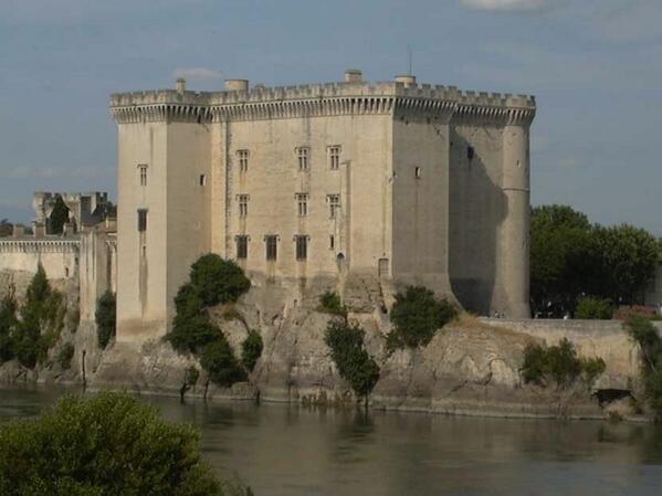 castle_pics's tweet photo. Tarascon Castle, France. http://t.co/1zuWxzfgdG