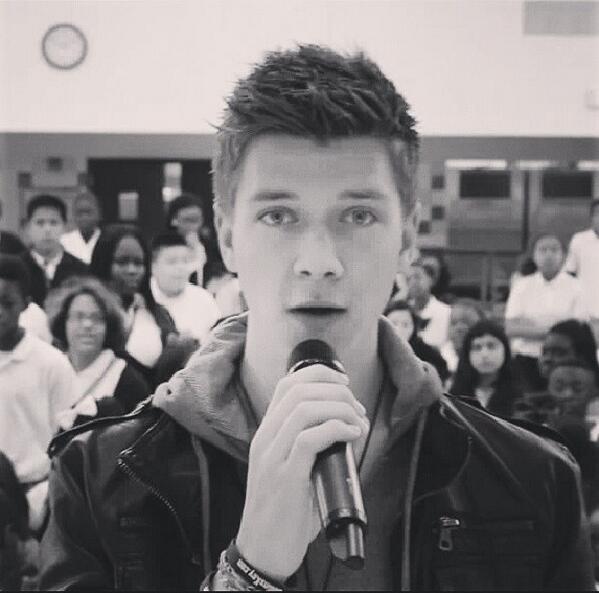 LostBrenda_'s tweet image. #CollinsKeyTo80K 🔑follow this Beautifulness 💙