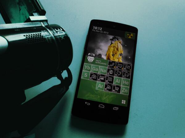 j_patton78's tweet photo. I'm using this awesome Breaking Bad theme on #Themer for Android: https://t.co/P48HhqM7MK http://t.co/8FLFWvlkEb