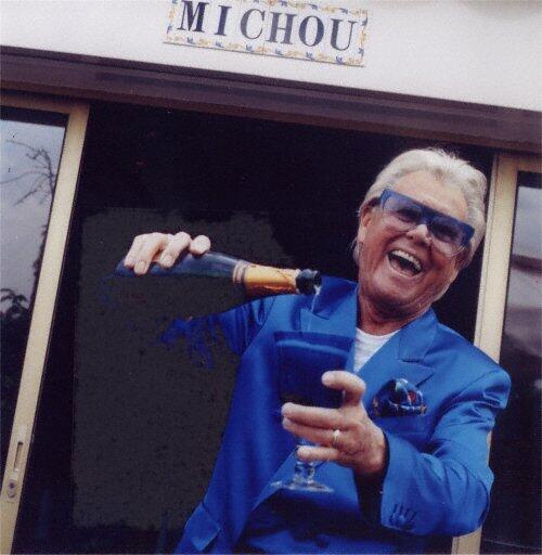 dimichdimich's tweet photo. Tiens bon Choumi, tu vas t'en sortir ! http://t.co/somJfQ0UhF