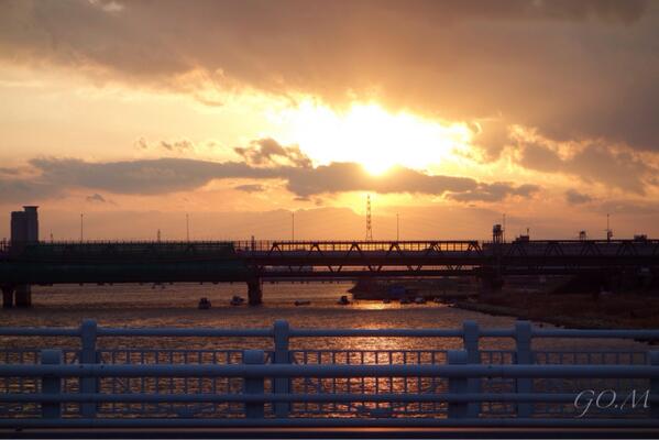 淀川の夕陽