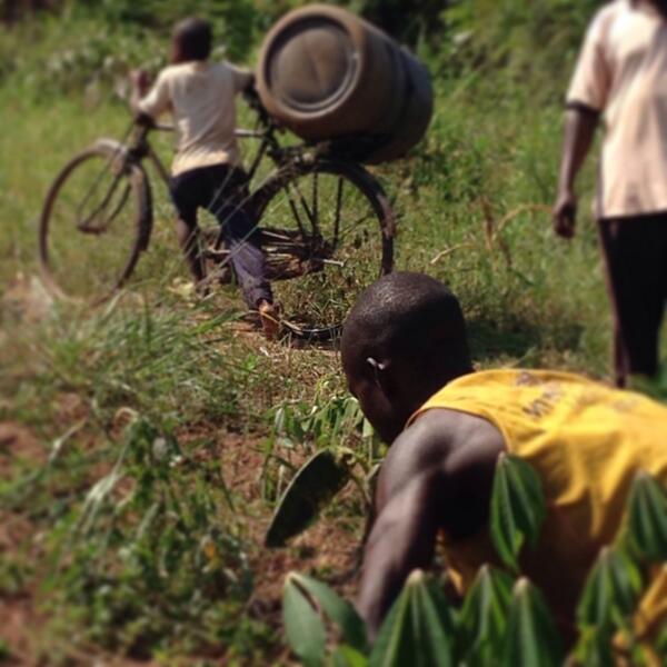 Hard work weekend trench digging, water hauling 4 cement #uganda #washprojects @KineticoHQ @moen @blueplanetnetwork