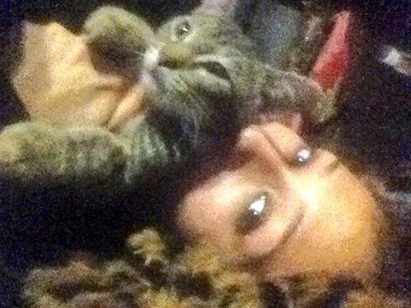 xodeexo_'s tweet image. Cuddling with my lil monster I love when he wakes me up #purringmachine 🐱🐾