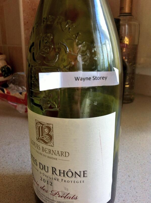 BurkeyBoy82's tweet photo. @MeesMichael @LozzyJay you can tell when storey has bought a bottle to the party! http://t.co/r9lo9o7z32