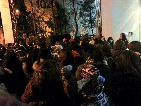 BcvbYttCQAAIxuV.jpg:large