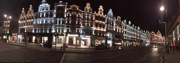 PierreMenes's tweet photo. London by night http://t.co/5uiNJfj58R