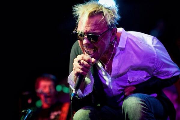 гарик бульдог харламов. где родился гарик. жанна мартиросян семья. гарик сукачев. игорь «гарик» сукачев.