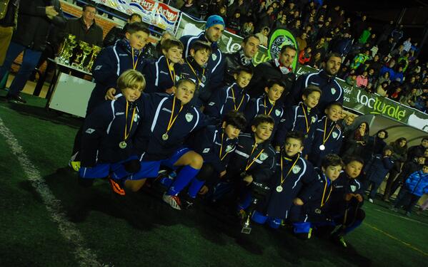 EDFL_oficial's tweet photo. IITORNEO F8 EDF LOGROÑO Campeón Papá Noel @adlaurus 2005  #IITORNEOF8EDFLOGROÑO http://t.co/ywFs3CjPvd