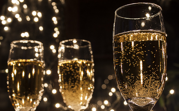 VanValer_HVAC's tweet photo. New Years Eve traditions? 

#tradition http://t.co/2sx3bjWKve