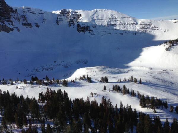 JHAvalanche's tweet photo. On Dec. 26 two #avalanche fatalities occurred, both during the afternoon hours. More info: http://t.co/Td3HyiRwAy http://t.co/mcI7Uum2O6