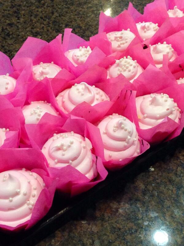 Julia's Sweets Truck tweet media