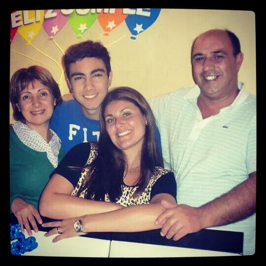FranquAlvarez's tweet photo. Los amo tanto http://t.co/4Mqhm0QTgQ