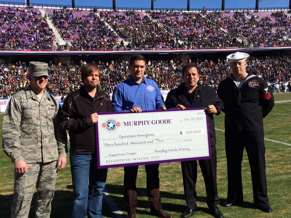 Op_Homefront's tweet image. Thank you to @MurphyGoodeWine and all #HomefrontRed Fans!  Cheers to our #milfamilies and #veterans!