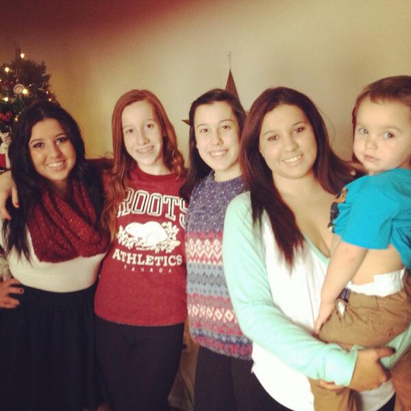 kellybaby92's tweet image. The fact my little cousins are taller then me :( #stopit #imfunsized #sorrynotsorry