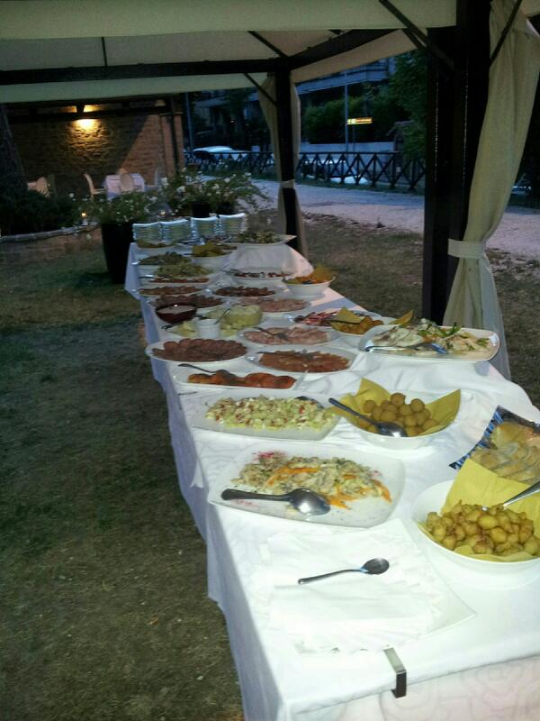 Viene a festeggiare il tuo compleanno da noi..tra natura musica e tanto pesce!:-)
