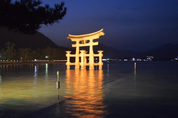 adachi0709's tweet photo. 宮島！ http://t.co/wobayOOzOG