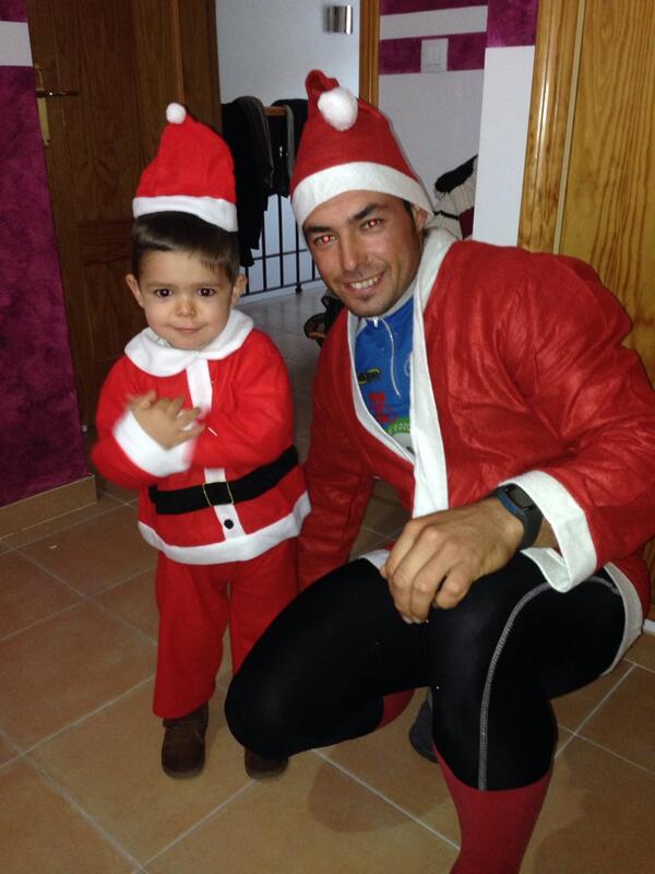 angiimr's tweet photo. @Maariaangeless @tamara4orozco @yessimoreno1992 @FJorozco7 mis papa Noel preferidos guapos !!! http://t.co/qgwFGCZzjk