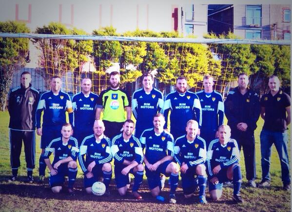 fcb2012_fcbarry's tweet photo. Team photo before Xmas @fcb2012_fcbarry in there new kit would like to thank there sponsor Rim motors, http://t.co/fReCaB4LkA