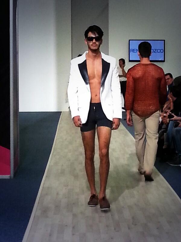 linaloeg's tweet image. “@revistaks: Inician pasarelas trending @RO_ReneOrozco #DesignerCorner #Menswear #MensFashion http://t.co/44AjI5hzyO” @Intermoda 👏👏👏