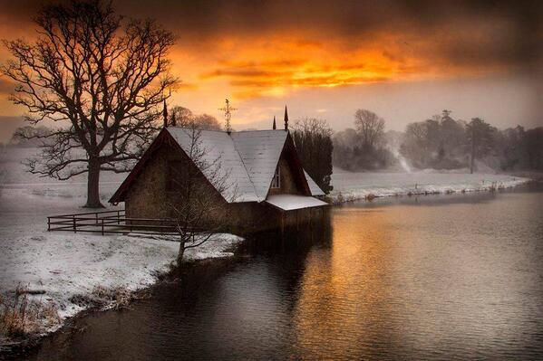 Gabriele_Corno's tweet photo. Firey Dawn, Lyreen River, Ireland by B Kelly http://t.co/ecxrCrc2Xh