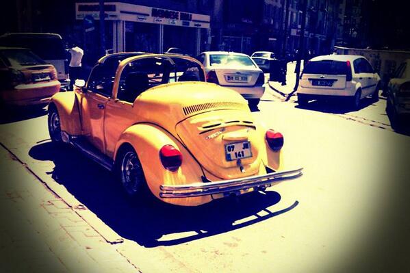 BhrGCL's tweet photo. #AcabaBenimde bi gün en sarısından üstü açık bi WOSWOS'um olur mu ??? http://t.co/jGtTreY3WM