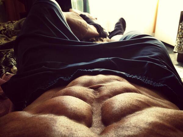 Gymshark's tweet photo. Shredded abs! http://t.co/JQ0STNeOdP http://t.co/6nQWDQFJLn