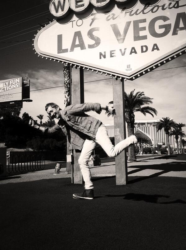 xcspeed's tweet photo. Lost all my money in Vegas. Think it was stolen from my hotel room. http://t.co/RTwnJ4kejC