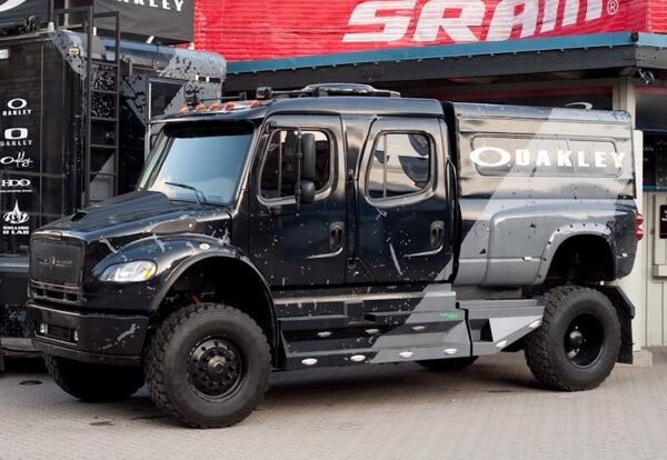CycleLogic2's tweet photo. Oakley loves Cycle Logic. Want to go skiing to Powder King and ride in a macked out Oakley Truck?  Reserve a spot! http://t.co/Mc6JoXIHTM