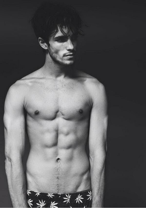 PlayingHopeless's tweet image. 