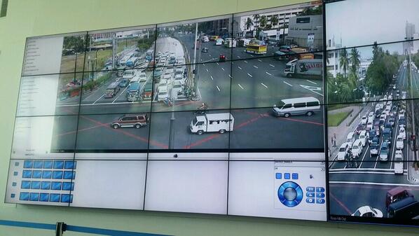 jericteng's tweet photo. It's so clear that they can see our faces! #mmda #commandandcontrolroom http://t.co/EEoSdNdfMD