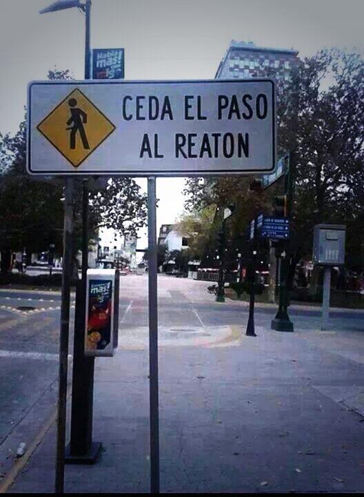 cobu3096's tweet photo. Sólo en México! :D 
Jajaja http://t.co/wtfxirysQn