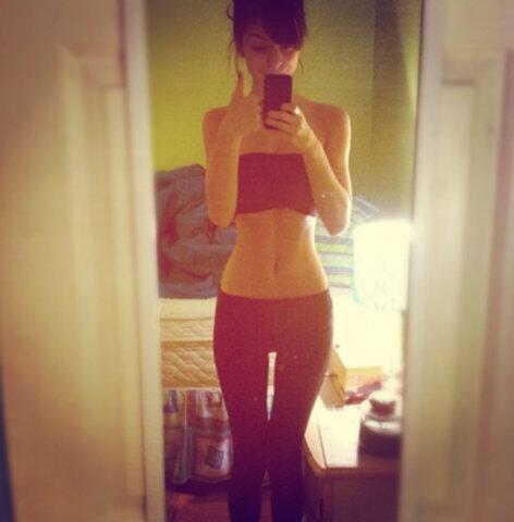 Cute Lisa Selfshots tweet media
