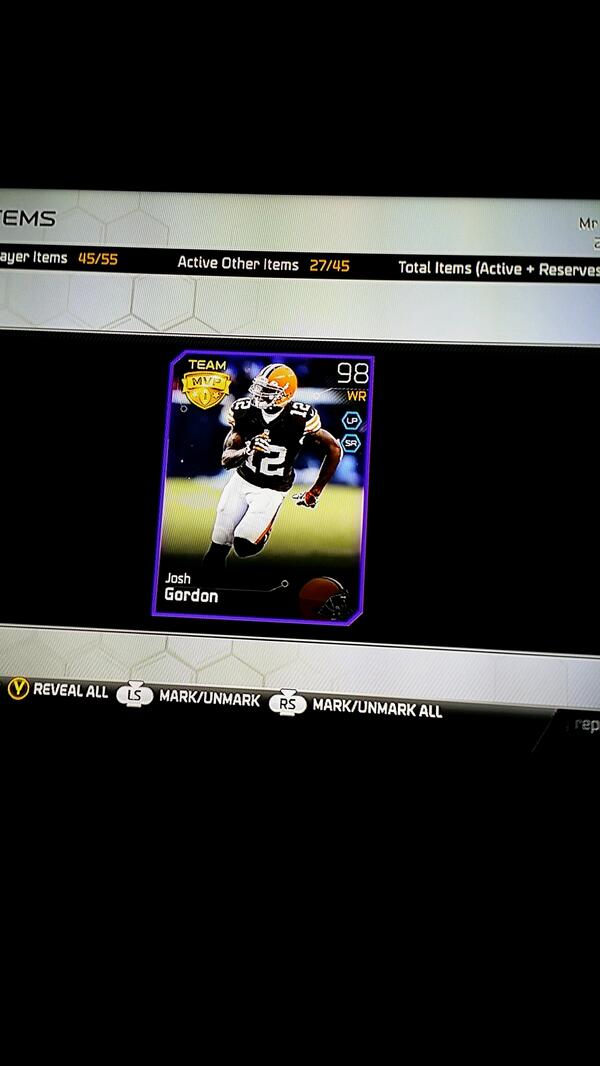 MUTPhilly10's tweet photo. I'm gonna bumb this giveaway up a little bit! Winner gets Jimmy Graham AND Josh Gordon!!!! http://t.co/OXNnTnyf9i