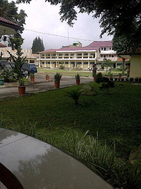 Impanto's tweet photo. SMAN 1 Berastagi @SMANSAGI http://t.co/V9xsakyN18