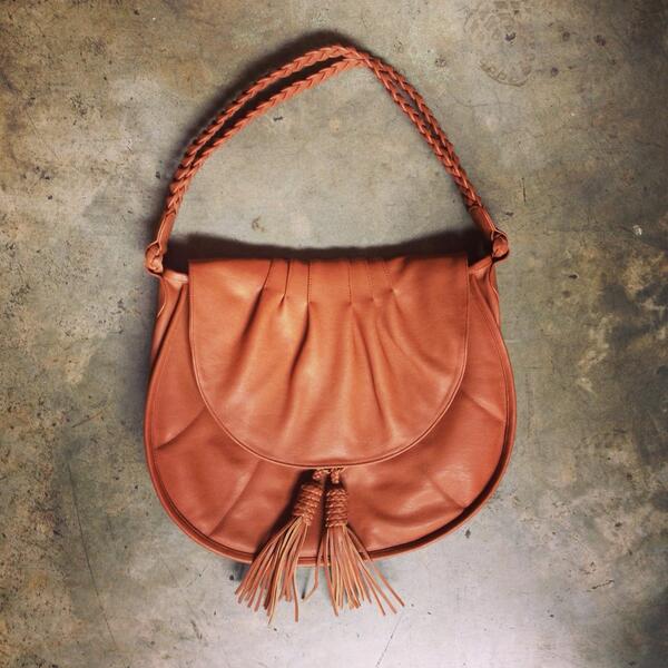 orepremiumstore's tweet image. @clementinemimsy CAMERON brown idr.498,000