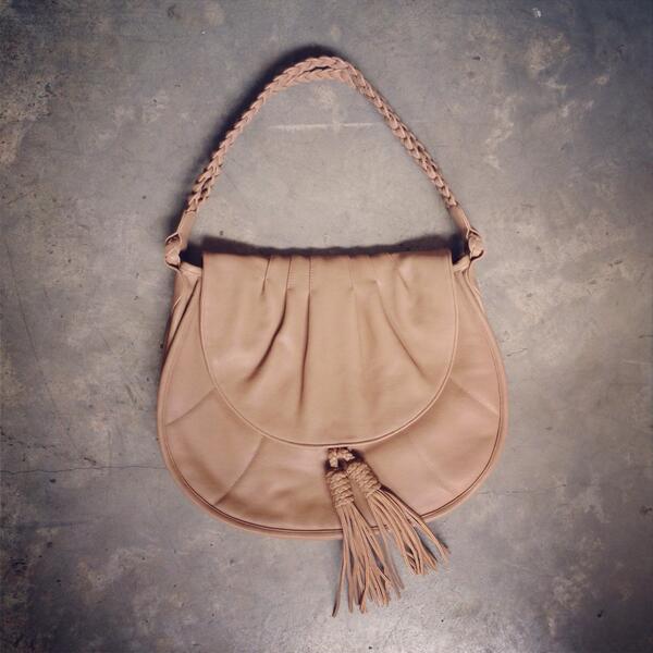 orepremiumstore's tweet image. @clementinemimsy CAMERON nude idr.498,000