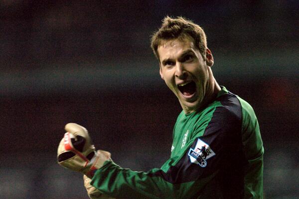 chelseafc_indo's tweet photo. Dalam Gambar: beberapa clean sheet terbaik Petr Cech untuk Chelsea http://t.co/GxeIpG7lYh #CFCIndo #Cech209 http://t.co/QkRk6Nl2ot