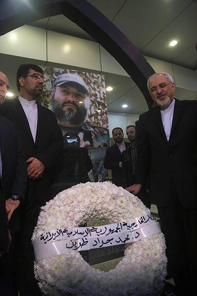 m_babaee's tweet image. Javad Zarif  respects the grave of Imad #Mughniyeh  #Hezbollah @JZarif