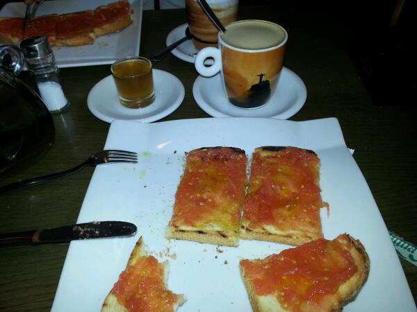 deivinthenight's tweet photo. Asi vivimos... @Aosma59 http://t.co/UksRpUoNsh