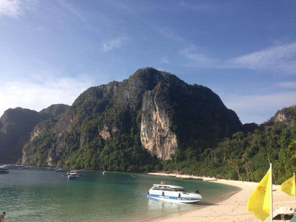 kaj1988's tweet photo. How I miss this already 😢 #Thailand #phiphi http://t.co/MchpHeeiiG