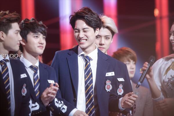 _StudioJongin's tweet photo. 사진을 썸네일을 첨부했네여... 원본은 이거라능...8ㅅ8 종인아 사랑해 우주에서 제일!!!! http://t.co/bel88WyPTE http://t.co/kc0LU5NtTt