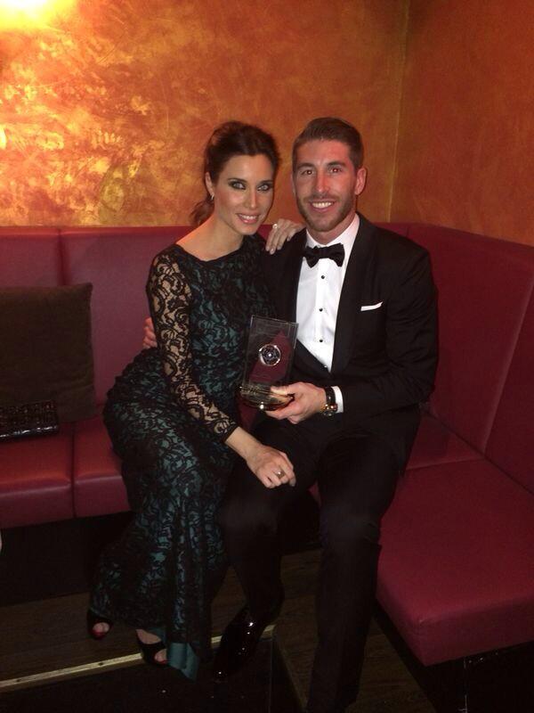 SergioRamos's tweet photo. Muchísimas gracias mi vida @PilarRubio_. TQ.💜✌️❤️✌️... http://t.co/p0bnBPjORF