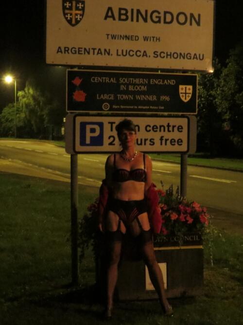LiyaJones's tweet photo. #milf #sex #mom #cougar #friendsmom #incest #neighbour # aunty  http://t.co/yrem0RzDzQ http://t.co/vPKln6YmFU