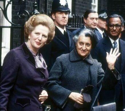 ArronSingh's tweet photo. Wicked Witches of the East and West #Besties #1984 #nf84 http://t.co/xHlmTJJsUv