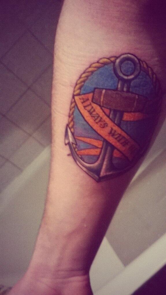 xDUBROVKAx's tweet image. Отдельно поздравляем нашего друга и модератора Максима Фурманова с появлением первой татуировки на его теле)