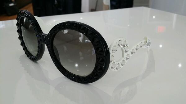 DarOpticsCanada's tweet image. Fabulous #prada eyewear! Bring on the sunshine!!! Try these on at either location! #framestyle @Prada