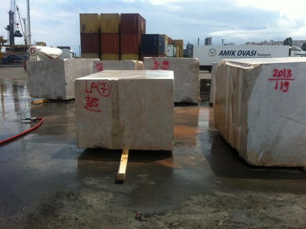 HSAMARBLE's tweet image. Mocca Beige marble blocks are ready to export....