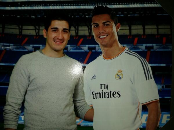 julioahg86's tweet photo. Grande cristiano muy grande http://t.co/z1OnIBIEmF