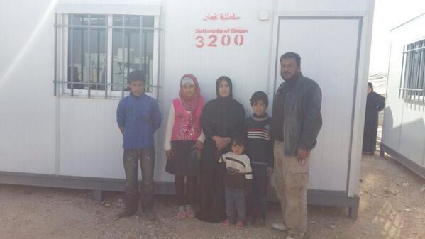 It took a year but today Abu Mohamed moved his family out of a tent thanks to Oman. Aid 4 @refugees works @Twit_Oman